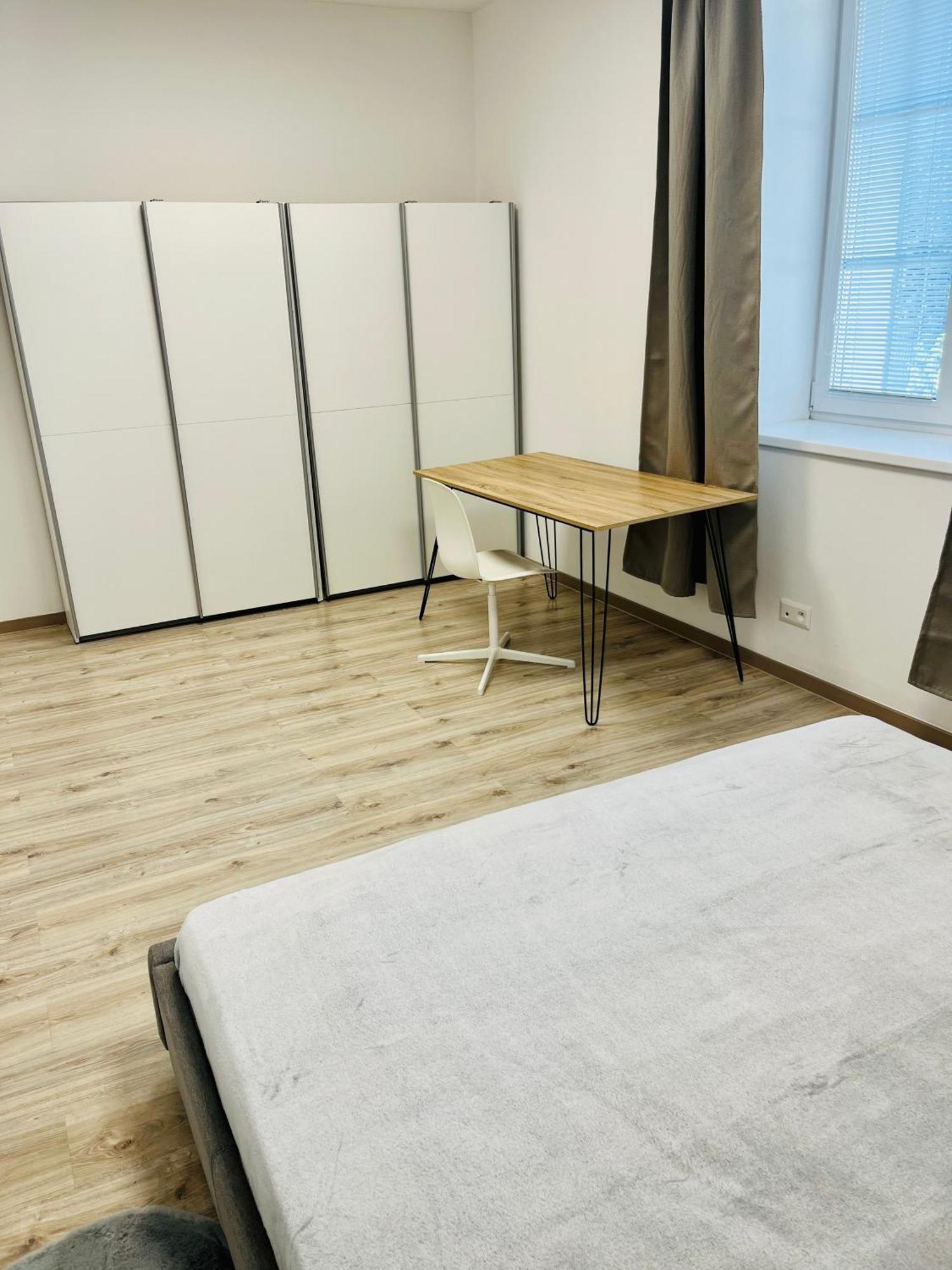 Apartment Riviera Centrum, Private Parking And Smart Check In 班斯卡-比斯特里察 外观 照片